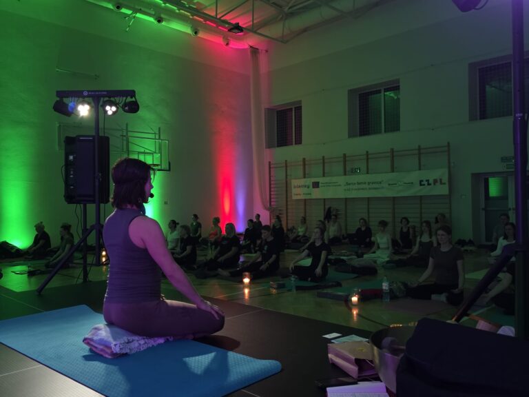 Za nami II edycja Nocnego Maratonu Jogi w Hali Sportowej w Łące Prudnickiej